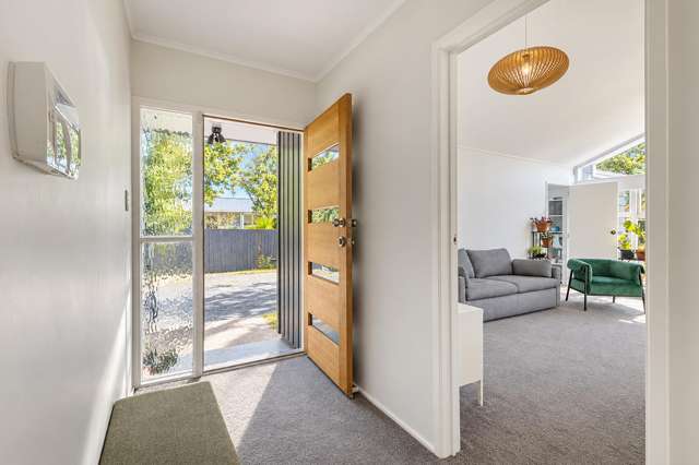 37 Wallace Road Mangere Bridge_2