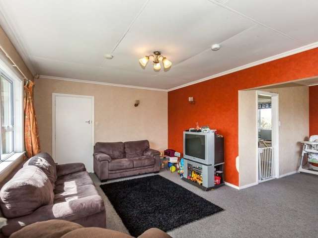 16 Belvedere Crescent Takaro_3