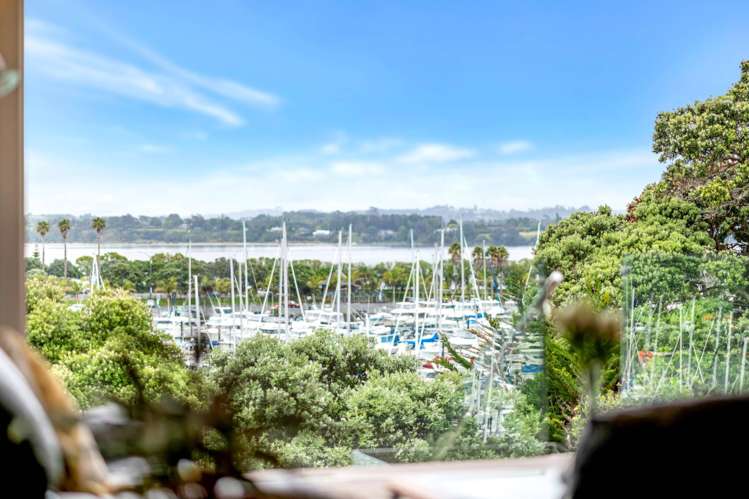 81 Pine Harbour Parade Beachlands_32