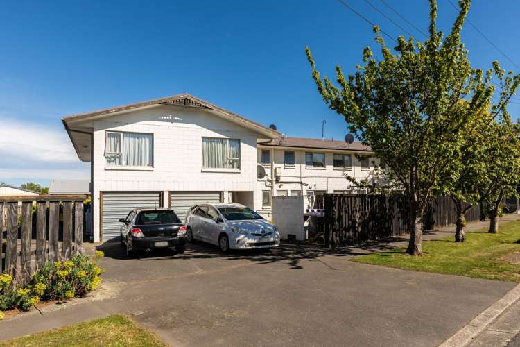 1-5/2 Douglas Street Lincoln_9