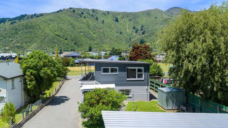 30 Beach Road Waikawa_24