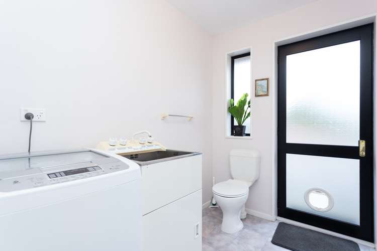 32 Taranaki Drive Woodend_15