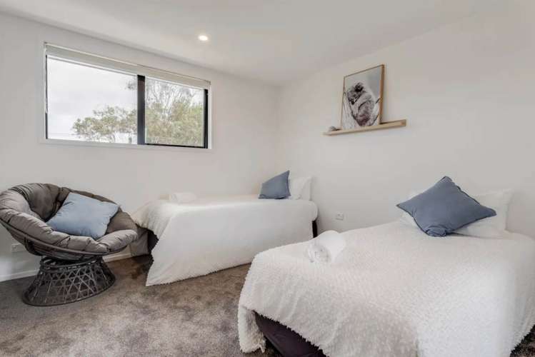 1/24 Yeovil Road Te Atatu Peninsula_6