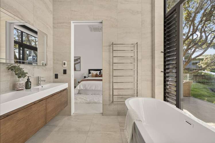 218A Lake Road Hauraki_25