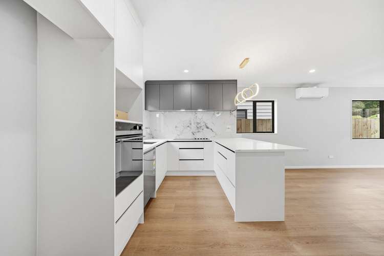 9 Eastglen Road Glen Eden_14