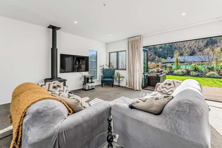 13 Railway Terrace Glentunnel_6