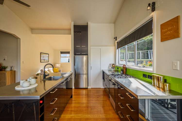 8 Days Road Lyttelton_5