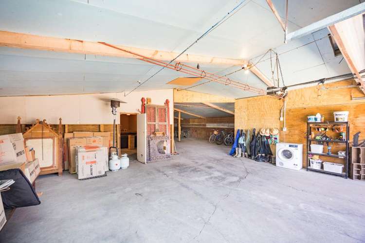 831 Halcombe Road Feilding_32