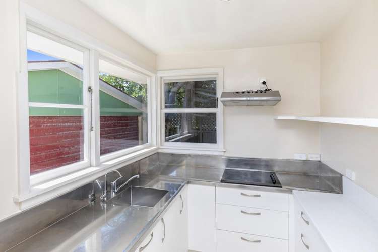 385 Pine Avenue South New Brighton_1