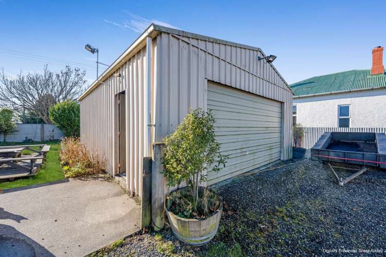 29 Huron Street Gore Surrounds_10