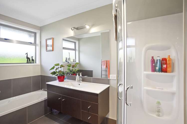 2 Settlers Drive Waihi_12