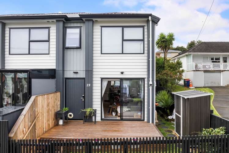 19 Elliott Avenue_0
