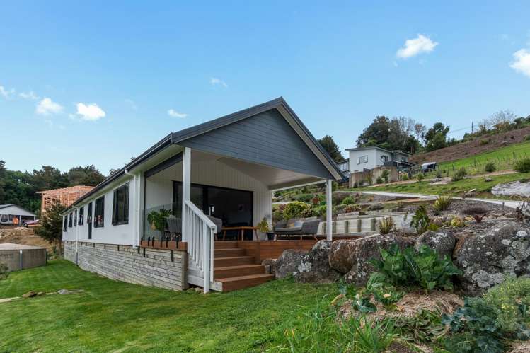 8 Watercourse Way Tikipunga_8