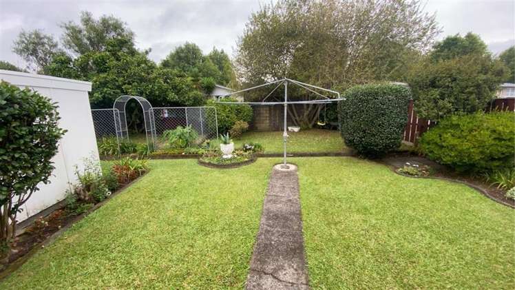29 De Vere Crescent 1053_2
