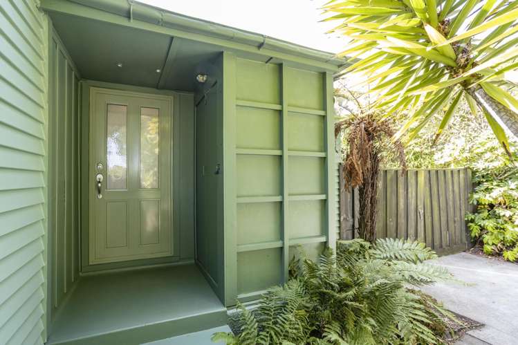 160 Emmett Street Shirley_25