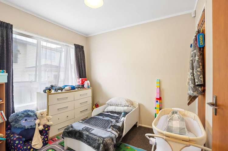 1/1 Forsythe Place Massey_11