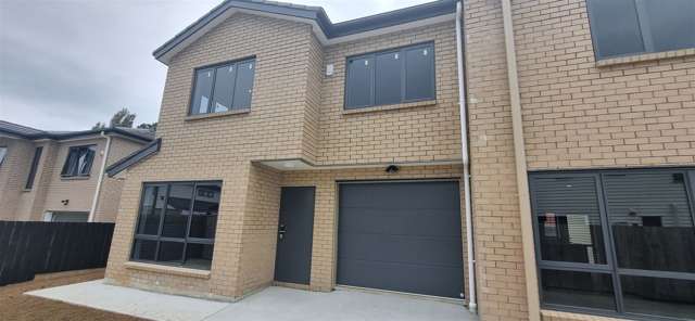 Beautiful  Townhouse available for rent in Mangere East