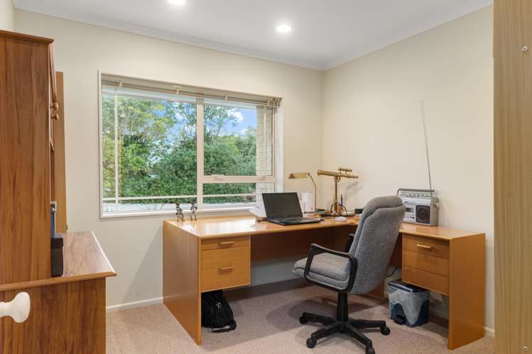 53 Willow Park Drive Opaki_13