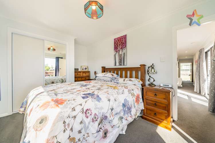 13 Lees Grove Wainuiomata_11