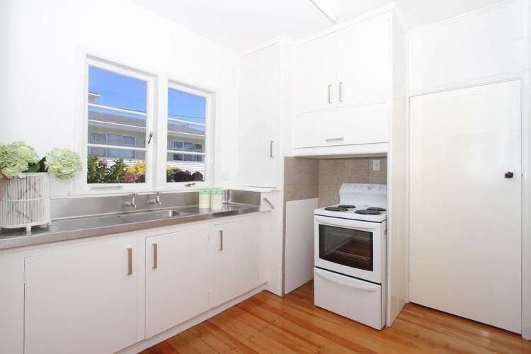 37 Eastglen Road Glen Eden_9