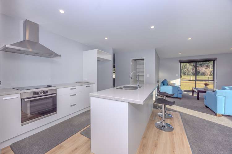 7 Edna Lane Lake Hawea_6