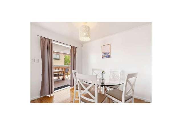 27 Fairdene Avenue Henderson_3