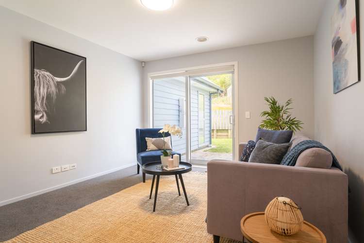 57 Red Beech Avenue Woodridge_12