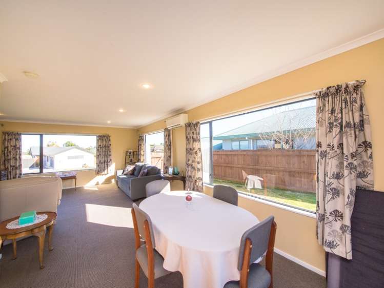 64 Fraser Drive Feilding_7