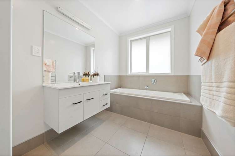 14 Eric Farley Drive Kumeu_12