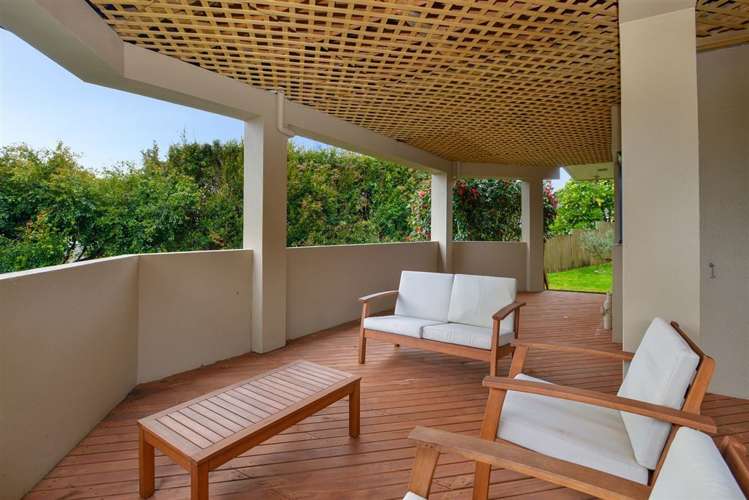 9b Beach Road Mellons Bay_10