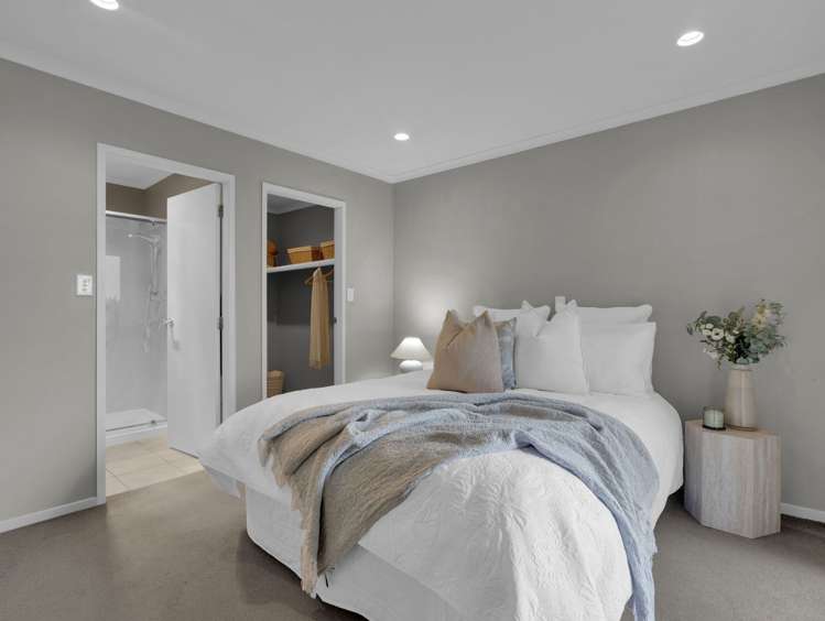 4 Raddington Way Huntington_5