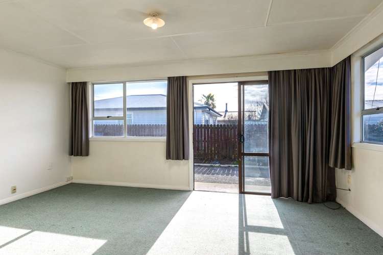 2/208 Maxwell Road Redwoodtown_2