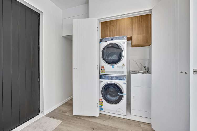 2/47 Beach Road Te Atatu Peninsula_11