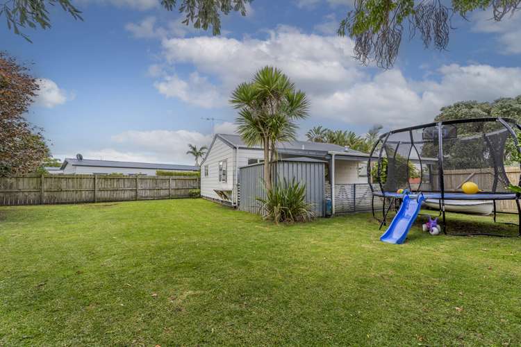 28 Whitby Avenue Whitianga_16