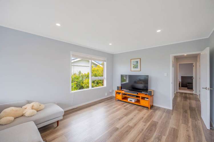 2/4 Rangitoto Terrace Milford_19