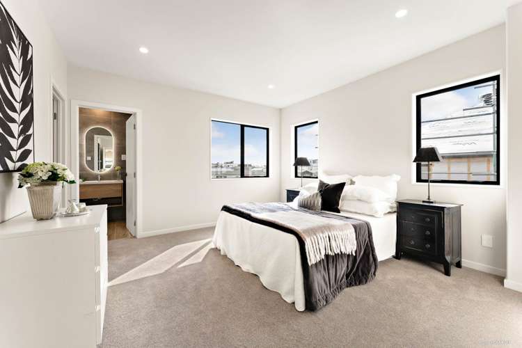 78 Joshua Carder Drive Hobsonville_14