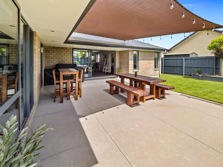 4 Goldrich Grove Netherby_18
