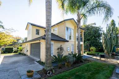 57 Racecourse Road_4