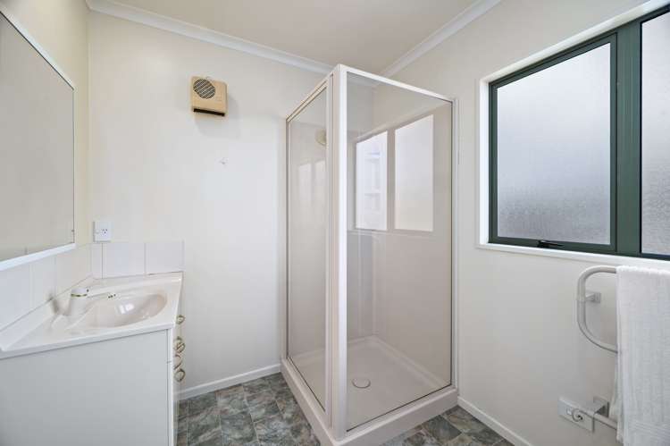 24 Harvey Street Waipahihi_18