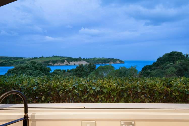 10 Okoromai Views Gulf Harbour_9