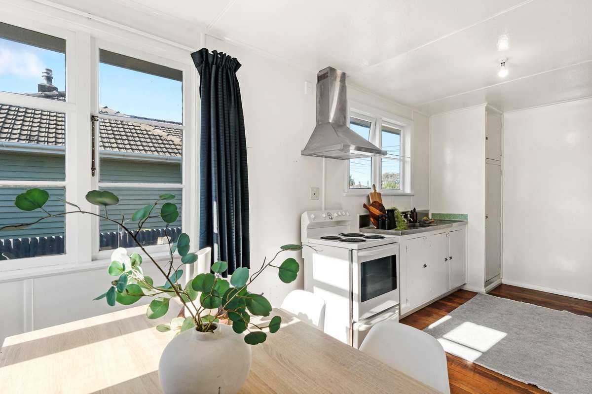 29 Railway Crescent_2