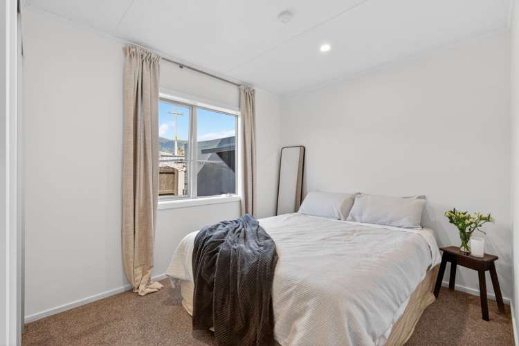 2/47 Neale Avenue Stoke_9