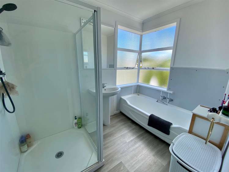 6 Cossens Street Balclutha_8