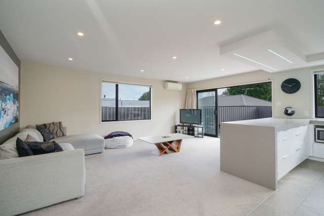 102 Findlay Road Ascot_1