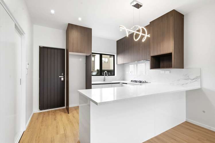 20 Whare Kauri Road_1