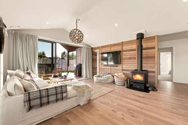 1 Moonstone Street Wanaka_3