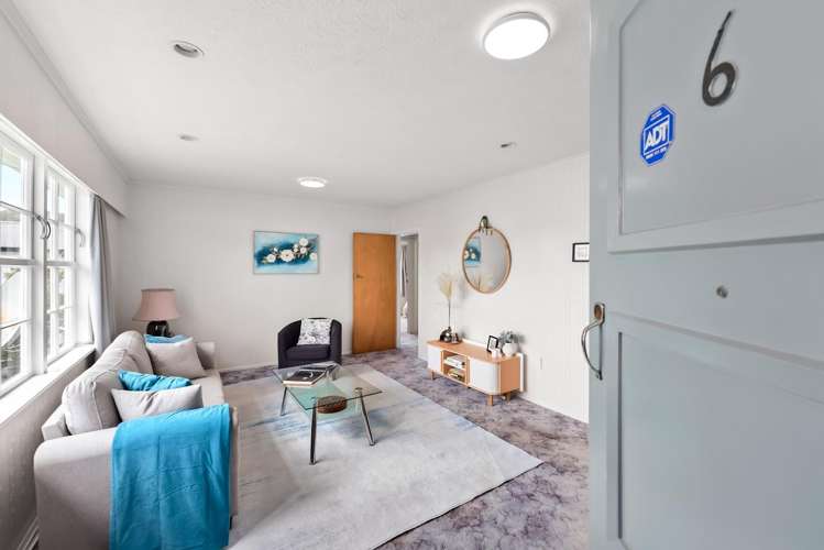 Flat 6/95 Whites Line East Waiwhetu_10