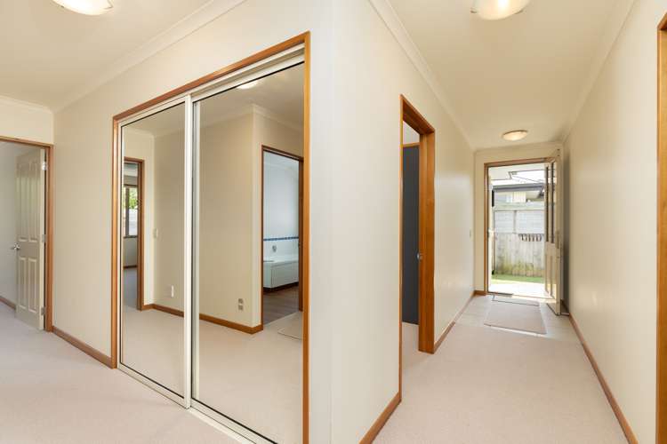 2a Monro Way The Wood_9