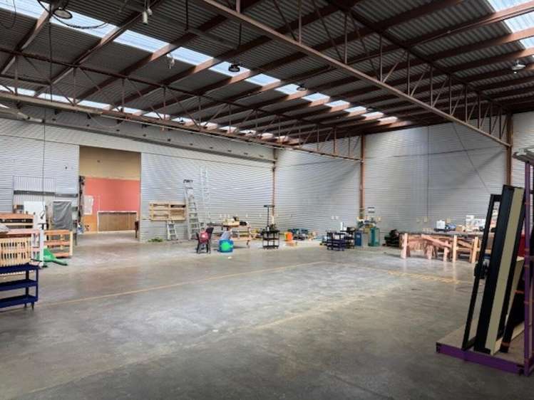 19 Parkway Wainuiomata_2