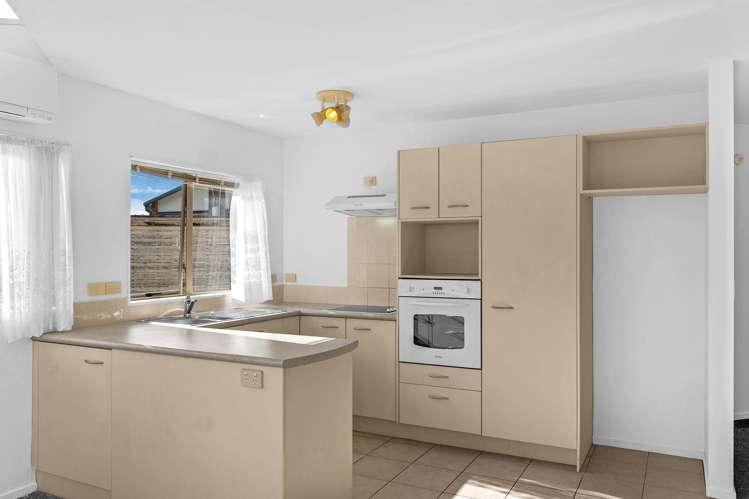 11/169 Sturges Road Henderson_6